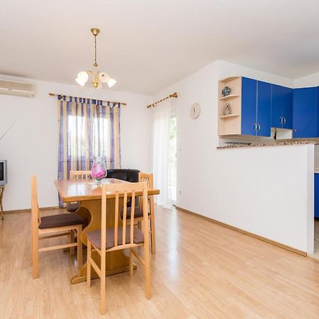 Apartman Justinic Šilo Стая снимка