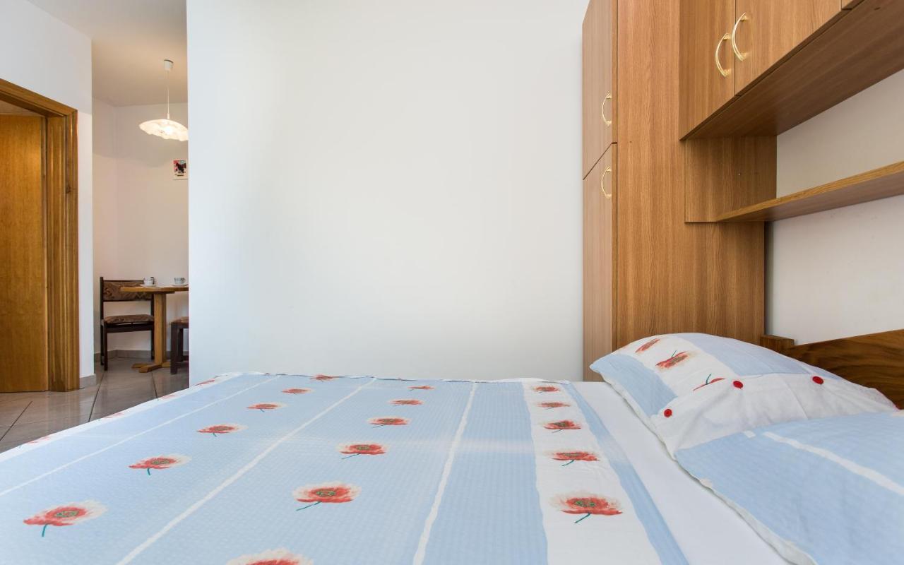 Apartman Justinic Šilo Екстериор снимка