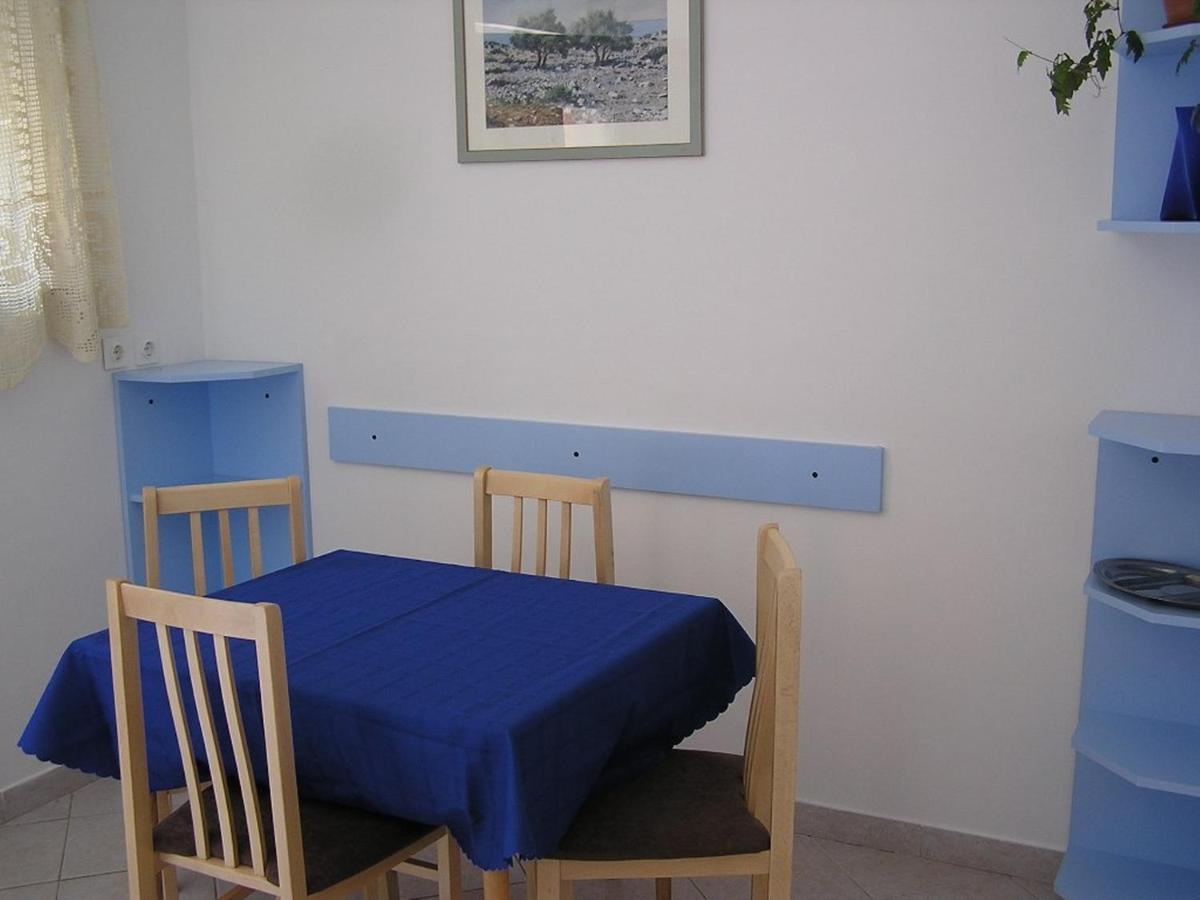 Apartman Justinic Šilo Екстериор снимка