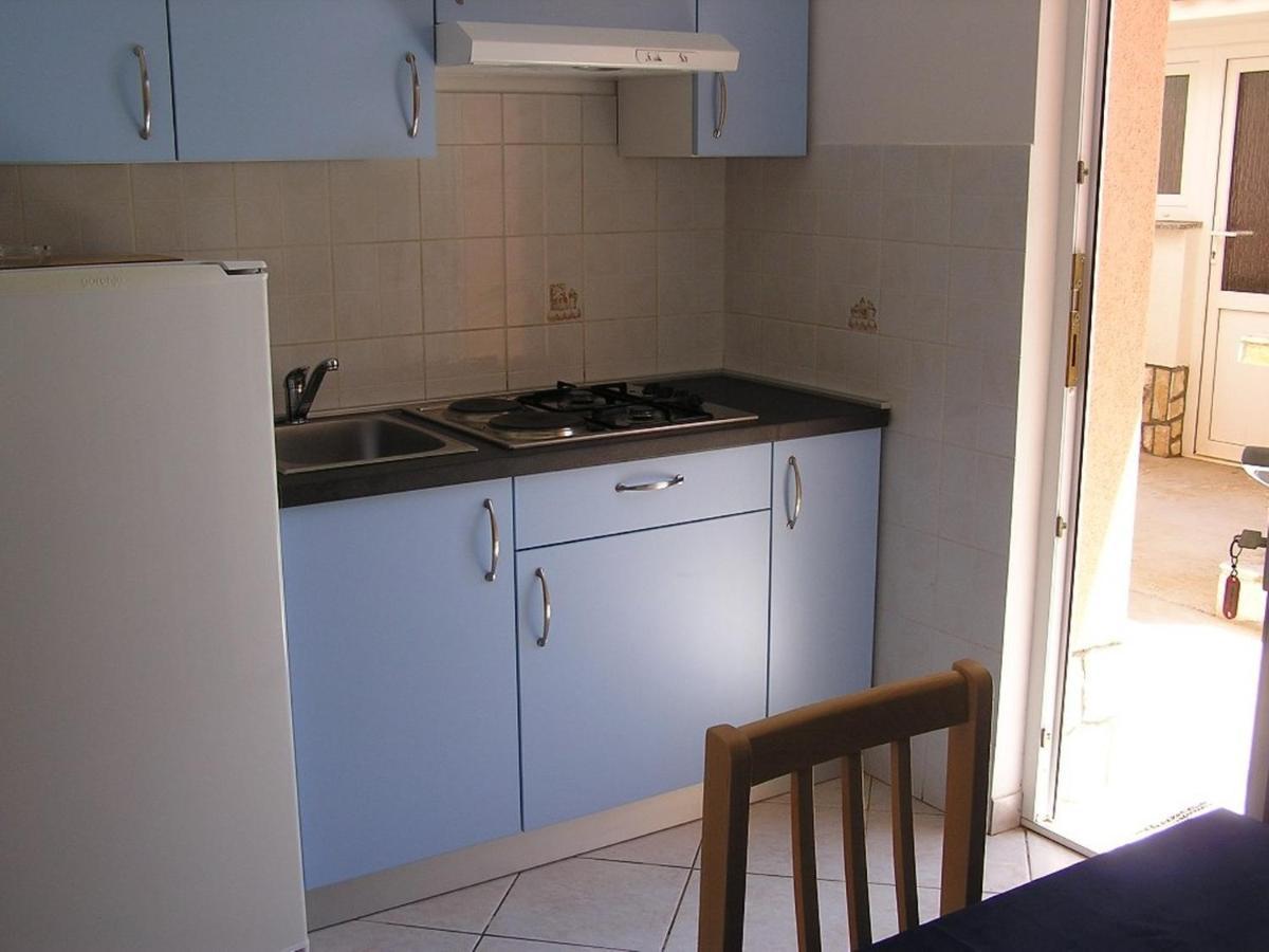 Apartman Justinic Šilo Екстериор снимка