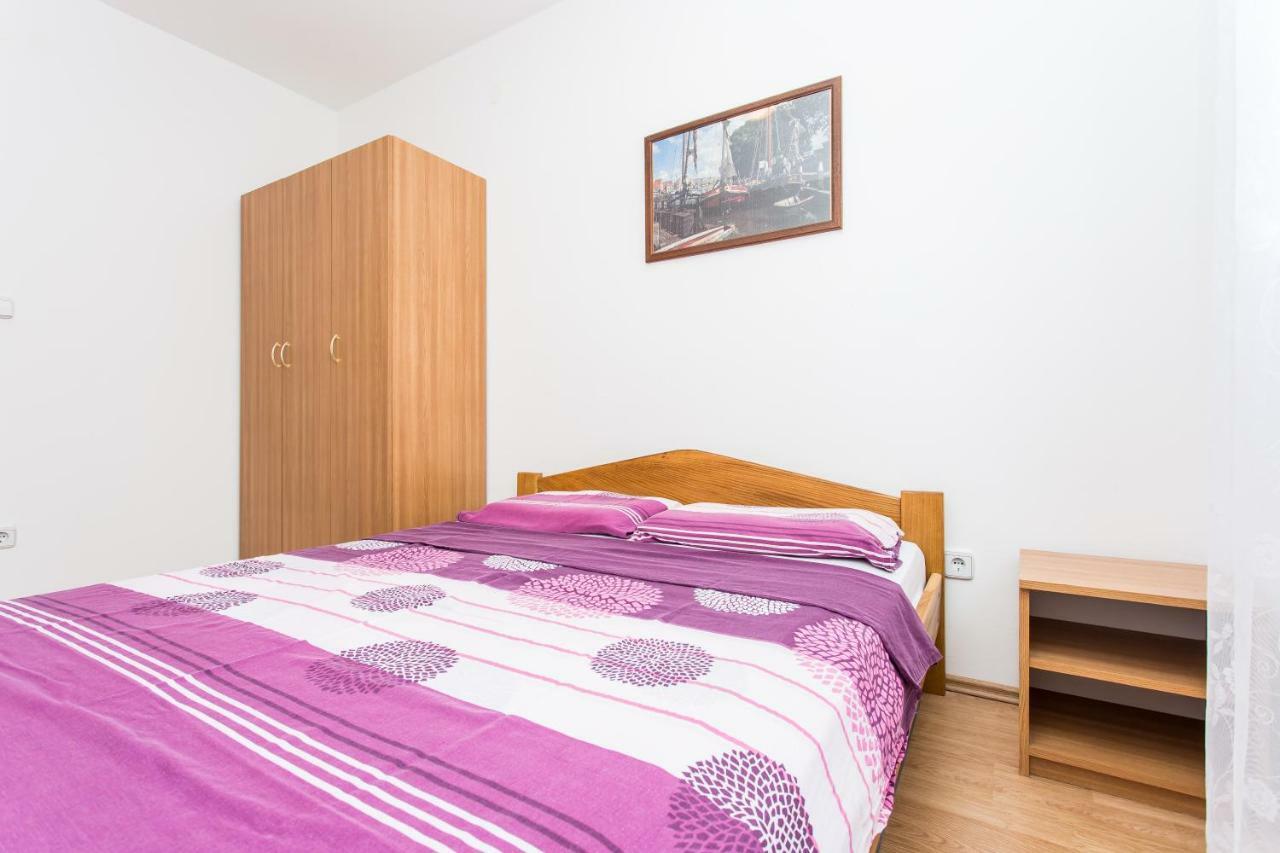 Apartman Justinic Šilo Екстериор снимка